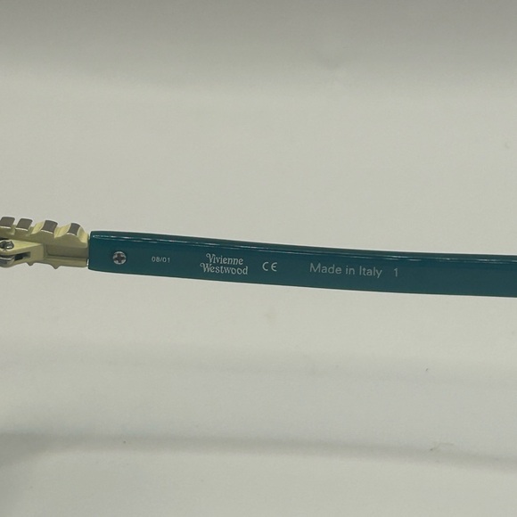 Vivienne Westwood Sunglasses VW64101 - Picture 6 of 6